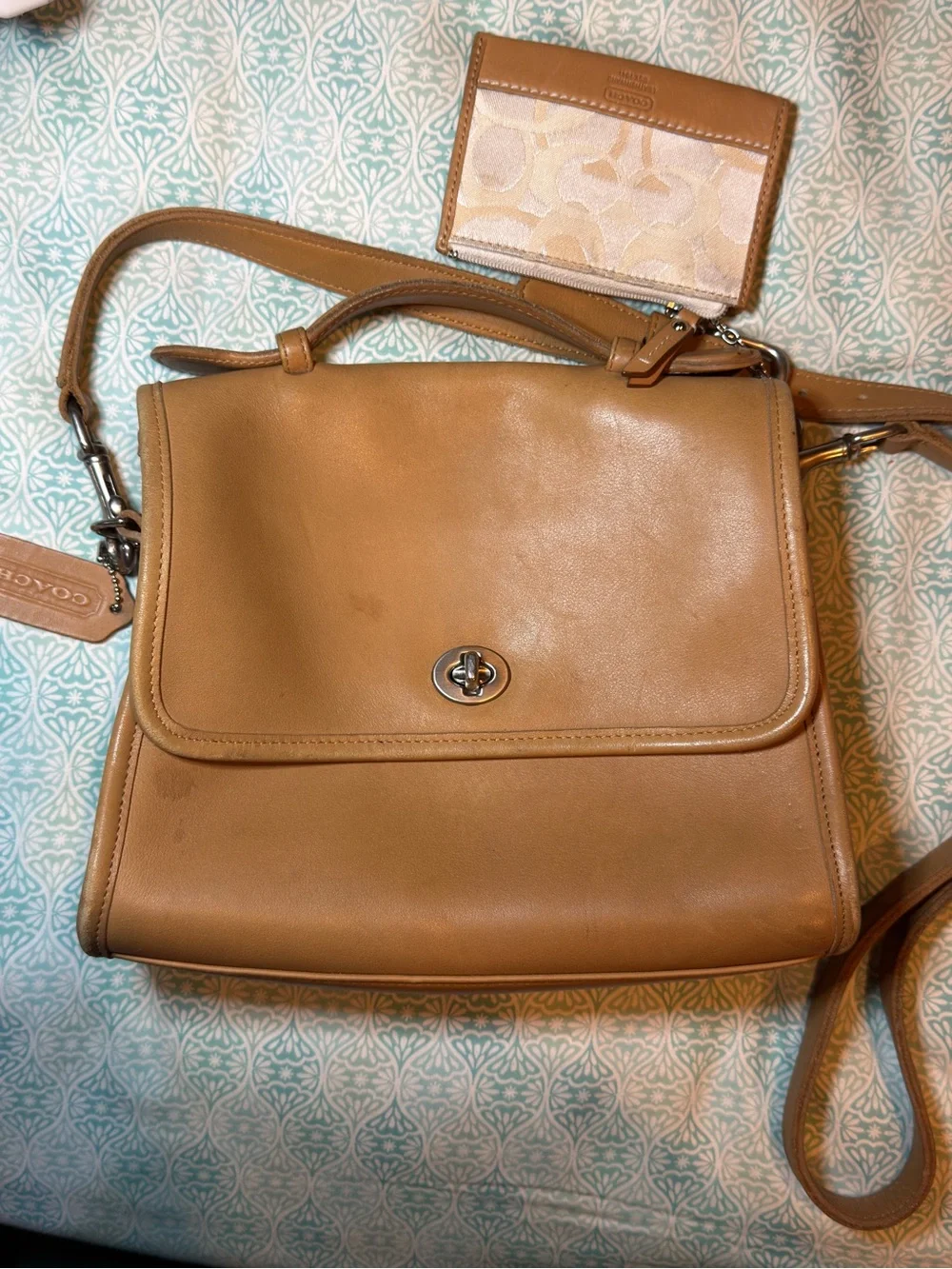21 Vintage Coach red Leather Crossbody Bag , purse, satchel, tote w/ dust bag